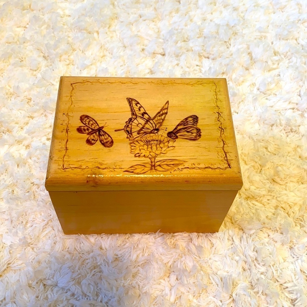 Fire-Etched Butterfly Scape Natural Pine Box